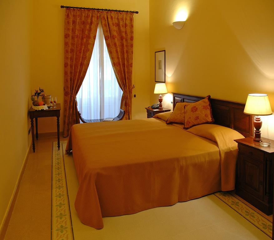 Grand Hotel Delle Terme Termini Imerese Rum bild